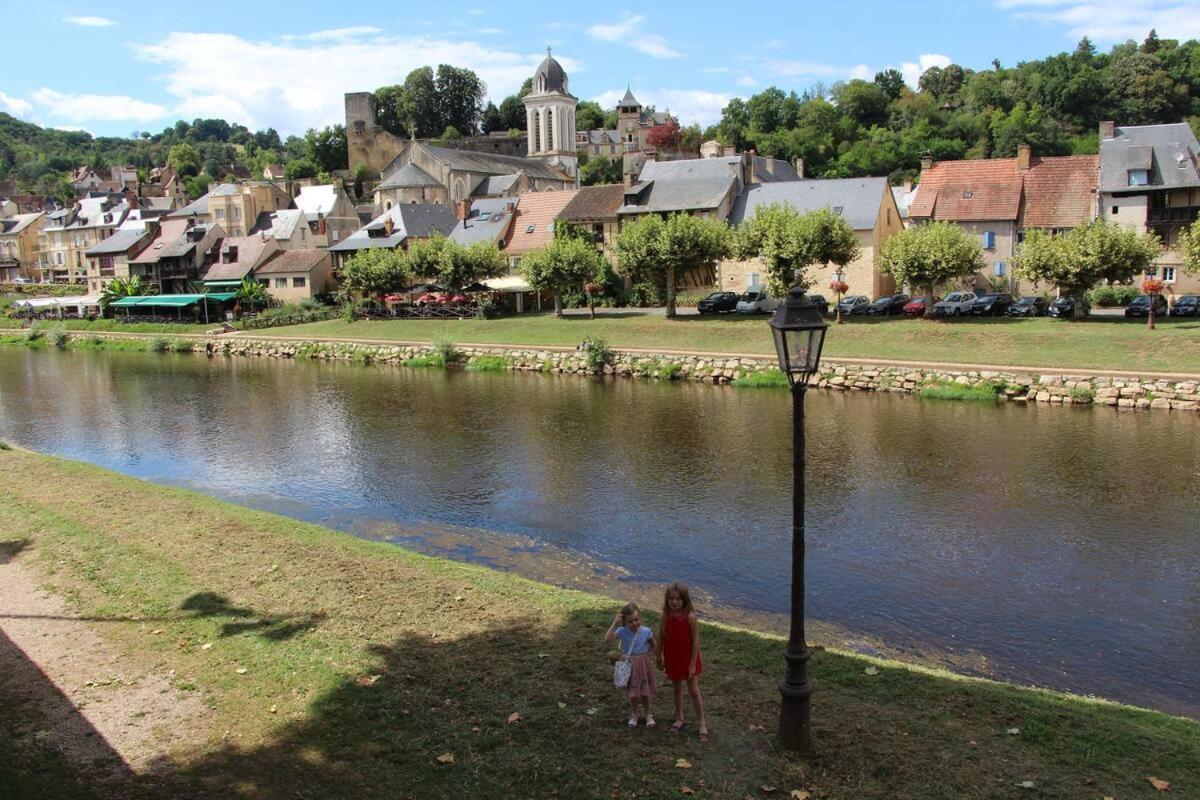 La Vieille Ferme: Superbe Complexe De 3 Gites En Pierre Avec Piscine Au Coeur Du Perigord Noir Saint-Genies Eksteriør billede