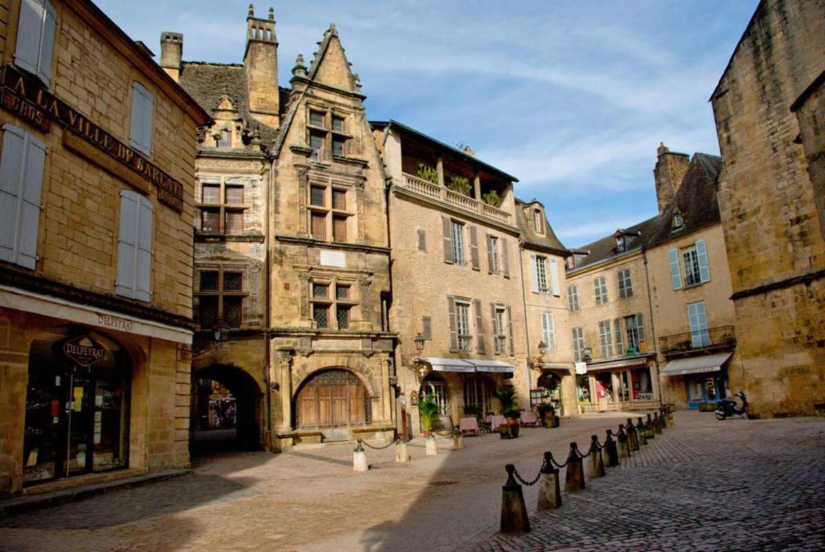 La Vieille Ferme: Superbe Complexe De 3 Gites En Pierre Avec Piscine Au Coeur Du Perigord Noir Saint-Genies Eksteriør billede