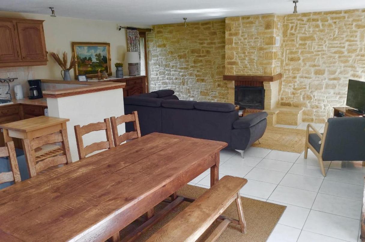 La Vieille Ferme: Superbe Complexe De 3 Gites En Pierre Avec Piscine Au Coeur Du Perigord Noir Saint-Genies Eksteriør billede